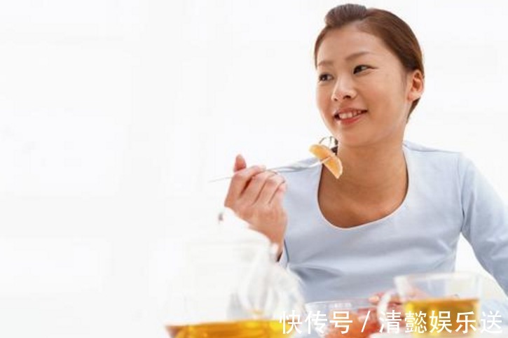 更年期|女人步入更年期，最好做到“三个多”，让你少进医院大门