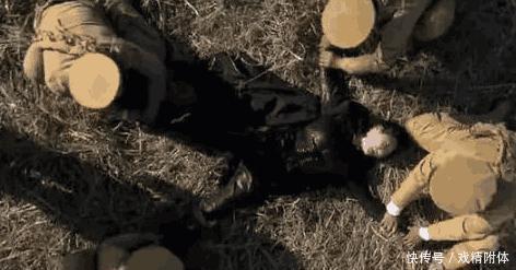 包子|抗日神剧10大雷人设定，石头炸飞机，包子炸鬼子！