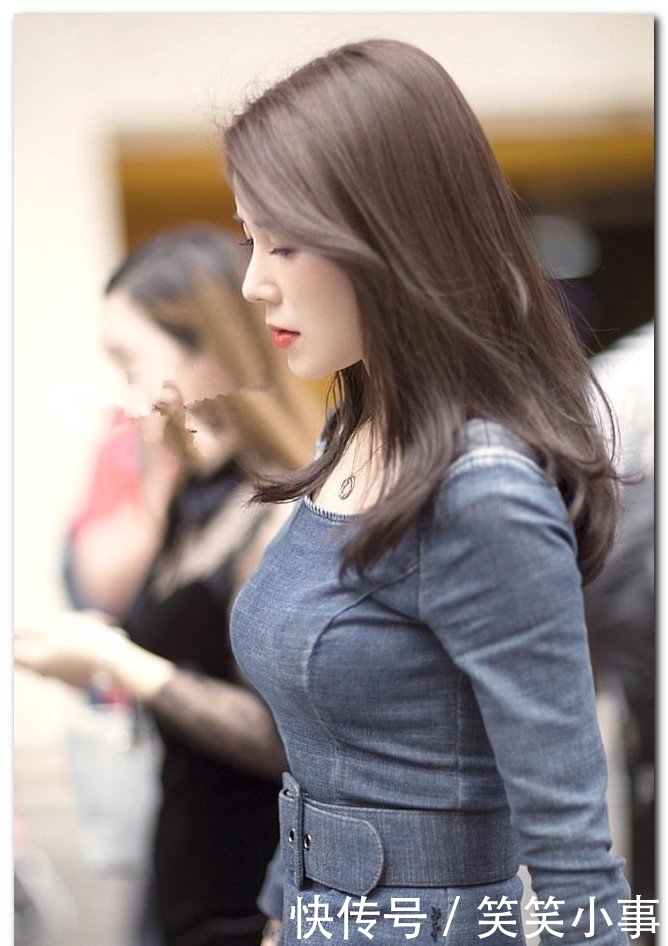 街拍:美丽时尚的潮人,辣妈们美得不要不要的