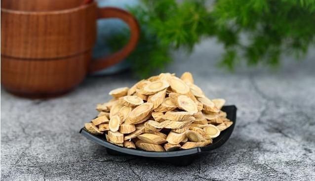 食物|甲状腺结节“祸根”公布,三类食物趁早拉黑,结节也许会慢慢变小