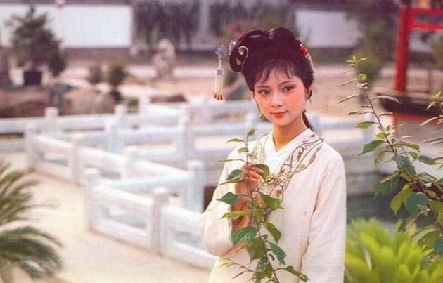 贾母&《红楼梦》莺儿被骂小娼妇,贾府婆子撕毁薛宝钗“好人缘”的假象