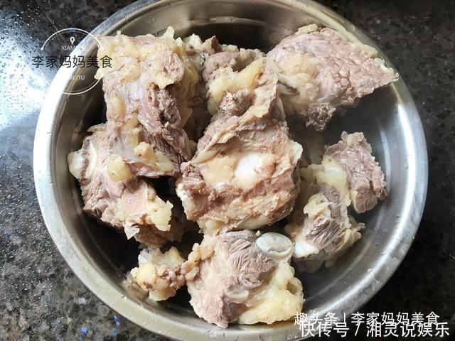  牛肉|为什么牛肉焯水后又腥又柴看完大厨的做法才知道，原来方法错了