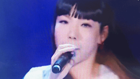 張楚格|吳莫愁：憑《好聲音》爆紅，如今“失業(yè)”，她是資本的犧牲品嘛？