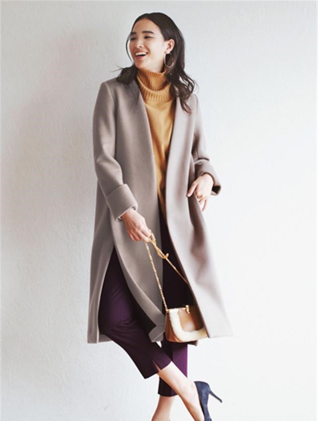 大衣 秋冬第一件大衣,有棕色、米色、藏青色,还有漂亮的烟熏色!