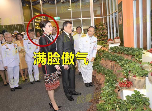 泰王后首次穿黑色短裙!从头到脚全是新首饰,跟诗妮娜打响珠宝战