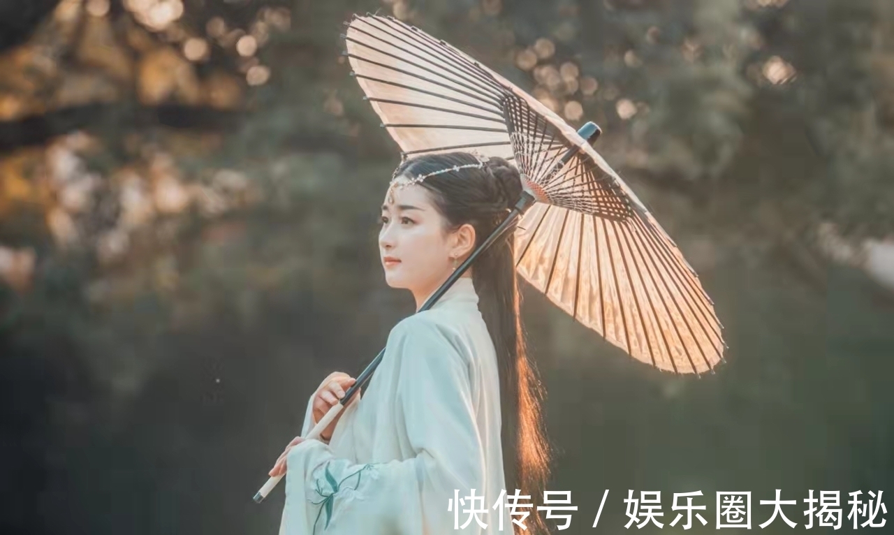 两地人@七言绝句:冬来昼短辞长夜,却见金梅竞艳开