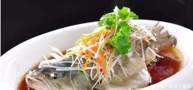 除夕年夜饭,这蒸菜不可少,做法简单无油烟,年夜饭家人都爱吃!