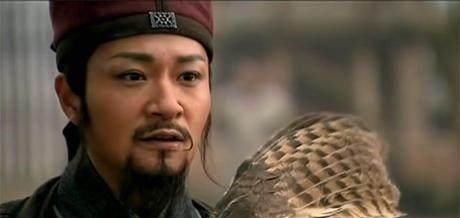 关胜$林冲与关胜谁更强?吴用与宋江的一番谈话,言之凿凿