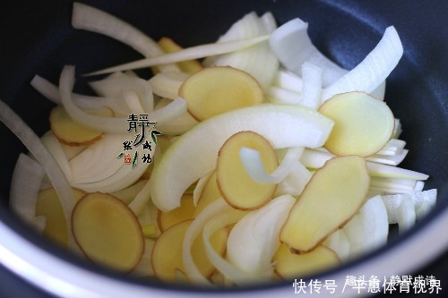 停不下来|懒人版电饭煲焗鸡,香嫩多汁,做法简单,好吃到停不下来!