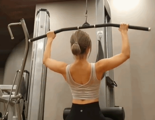 兴趣爱好|韩国美女痴迷健身,在30岁时还有20岁少女身材,健身让她越变越美