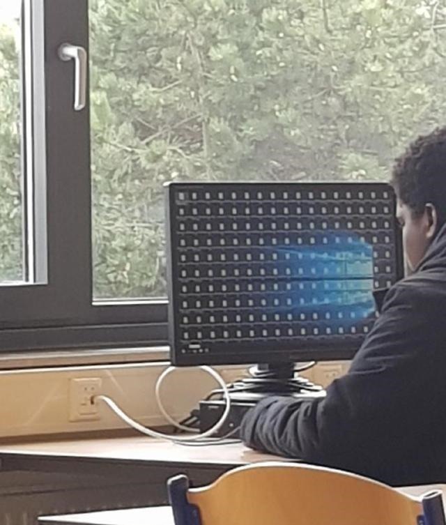 剪不剪|小长假不看点沙雕图怎么过!这世上竟有如此沙雕的手办!