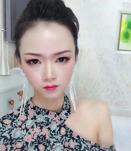 夜店妆|小姐姐化夜店妆走红!卸完妆的那一刻,网友:打扰了,告辞!