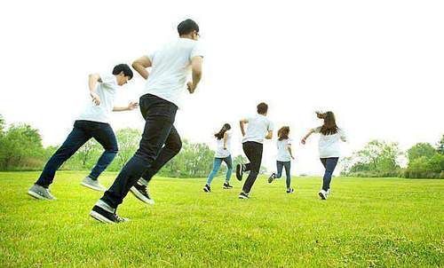 夜跑|晨跑，午跑，夜跑，这三者有什么区别？你又该如何选择？