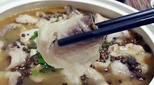 麻辣|天越热越想吃的一道菜,麻辣酸爽开胃,5分钟教会你做酸菜鱼!