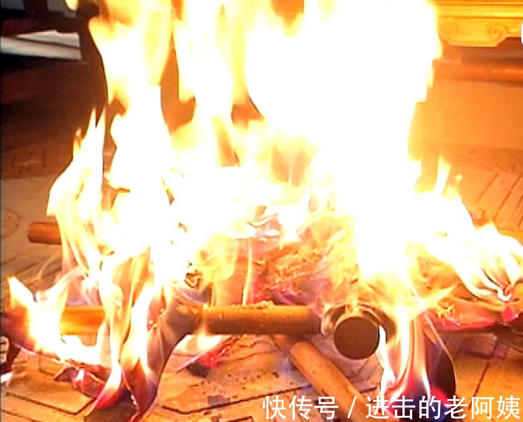 枯荣大师#天龙八部中,枯荣大师武功如何,是一僧二挂三老四绝外第一人吗?