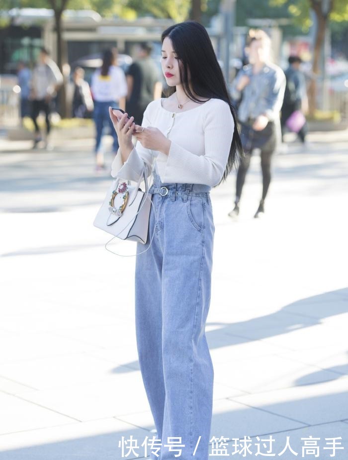 气质|气质高腰牛仔阔腿裤,展现不一样的美