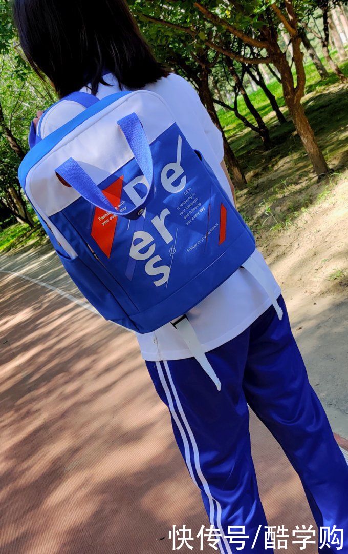 大容量|得艺双肩背包，背出来的好心情