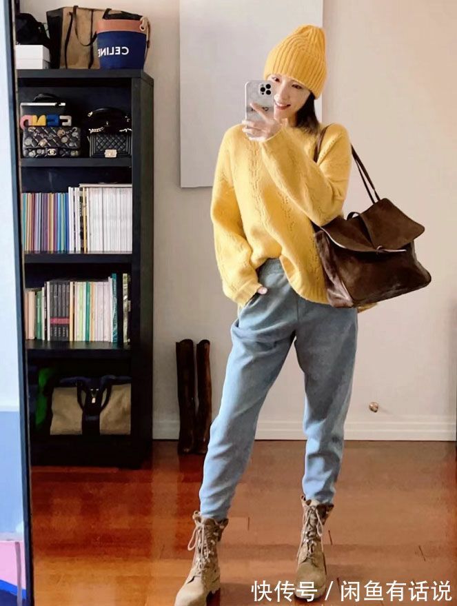 穿搭 50岁阿姨穿得比年轻人还时髦,早春毛衣跟她选这4种色,优雅减龄