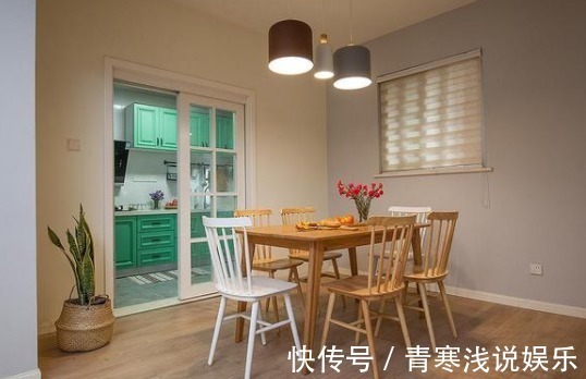 她家148平米,进门就被玄关迷住,不做吊顶跟背景墙,阳台超漂亮