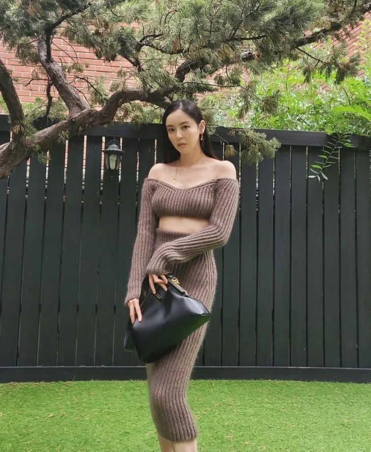 针织|一字肩针织衫，9月不穿傲娇下线