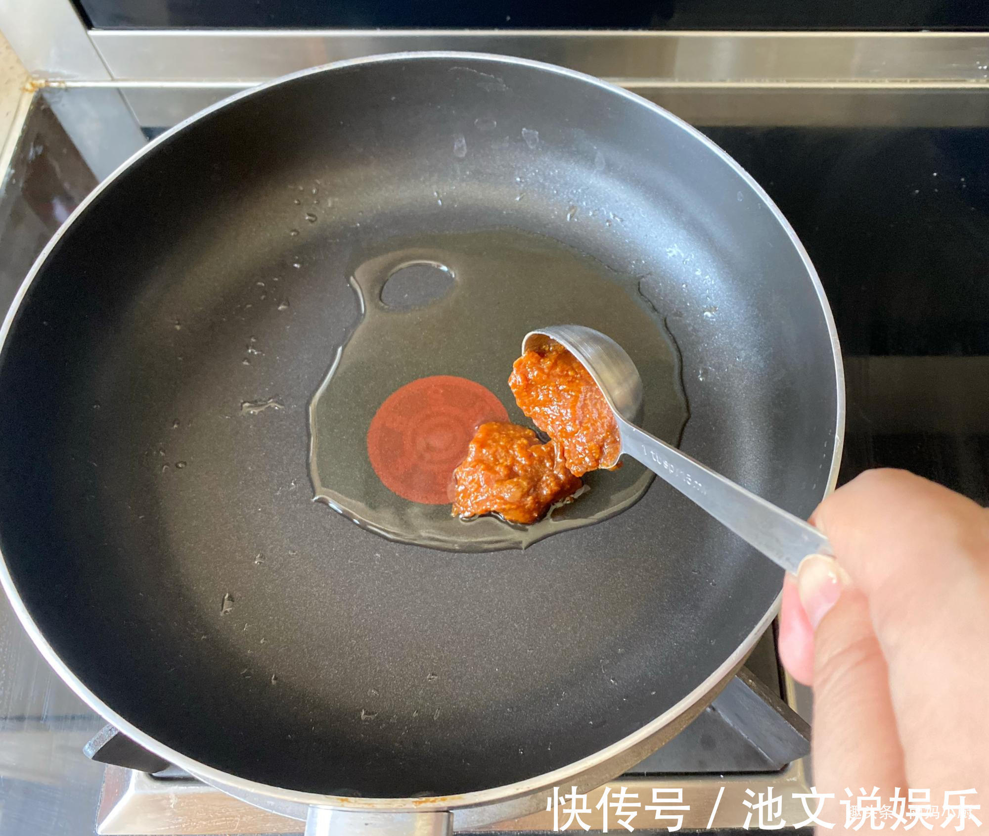 想吃|想吃酱香饼别再买了,一口锅在家自己做,外酥里嫩,酱香浓郁