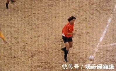 |搞笑GIF趣图:老爷子成功的把榴莲吃出了芥末的味道!