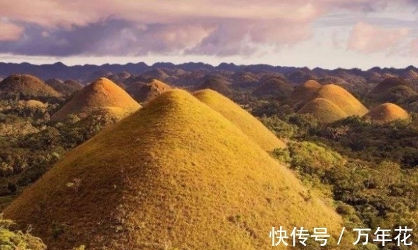 山峰群|菲律宾最奇特的山峰群，不长树只长草，每到夏天就会变成巧克力山