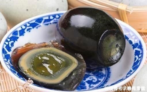 白砂糖|凉拌皮蛋时，3种调料缺一不可，很多人不懂，难怪皮蛋难吃不入味