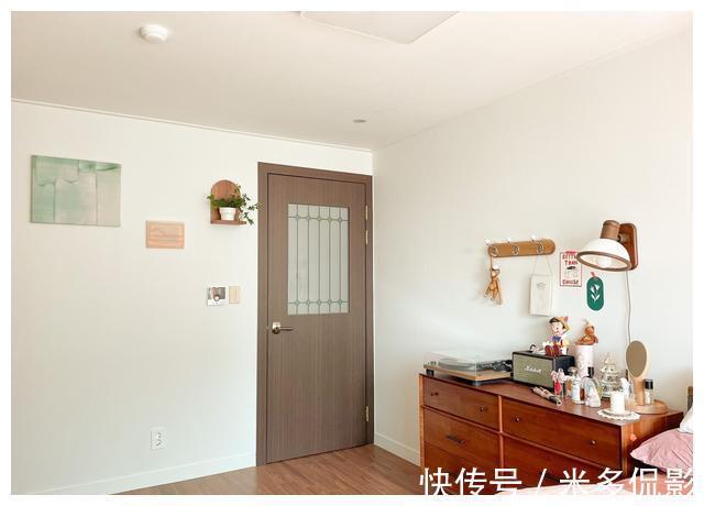 三口之家|120㎡复古风，胡桃木+白的配色干净又养眼，三口之家的简单生活！