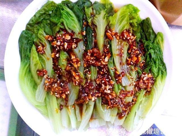 不想成为儿女的“绊脚石”？每天吃4种家常菜，或可助你远离痴呆