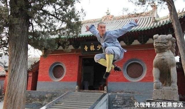 他是形意拳最后一代传人,谨遵诺言不收徒,晚年写下的书轰动武林