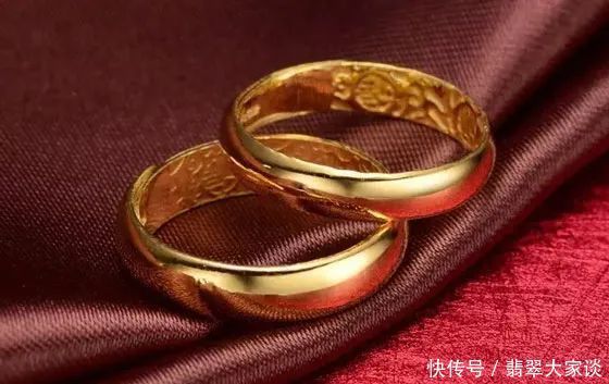 伤害性|翡翠知识详解:购买戒指除了材质和漂亮,还有一个更重要的因素!