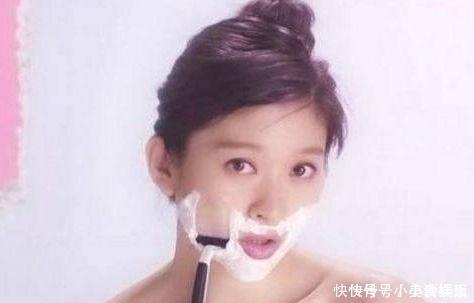 眼袋|男生最讨厌女生脸上有这5种东西，特别是第3种，看都不敢看！