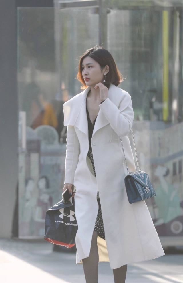 连衣裙 连衣裙衬托出青涩时光,美观舒适又大方,尽显时尚潮范