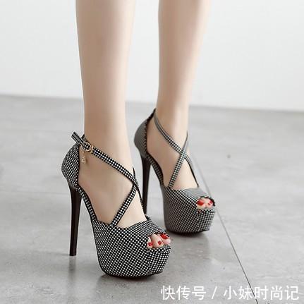 防水 “恨天高”超高高跟鞋,敢穿你就是女王