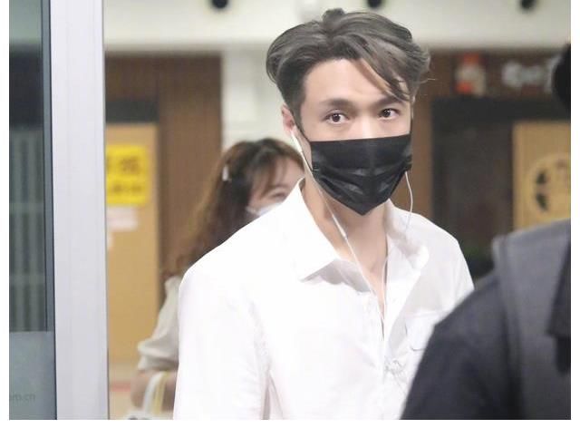 隊名|《街舞4》開錄，張藝興連夜抵達戰場，新任隊長劉憲華在線求隊名