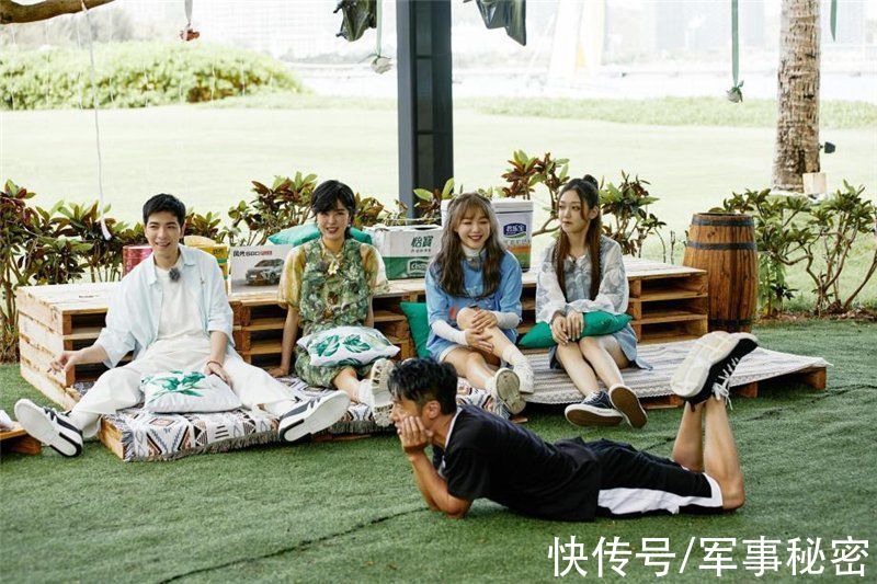 希林娜依·高|“央视天团”挑战海边瑜伽《你好生活3》游戏互动欢乐多