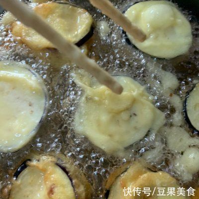 原来外焦里嫩的炸茄盒才是真正的米饭杀手