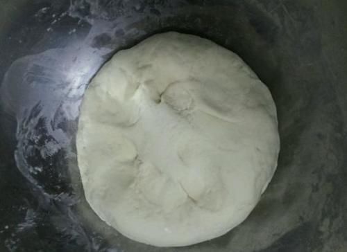 面包|酵母发面速度太慢？教你这样做，30分钟发满盆，馒头比面包还松软