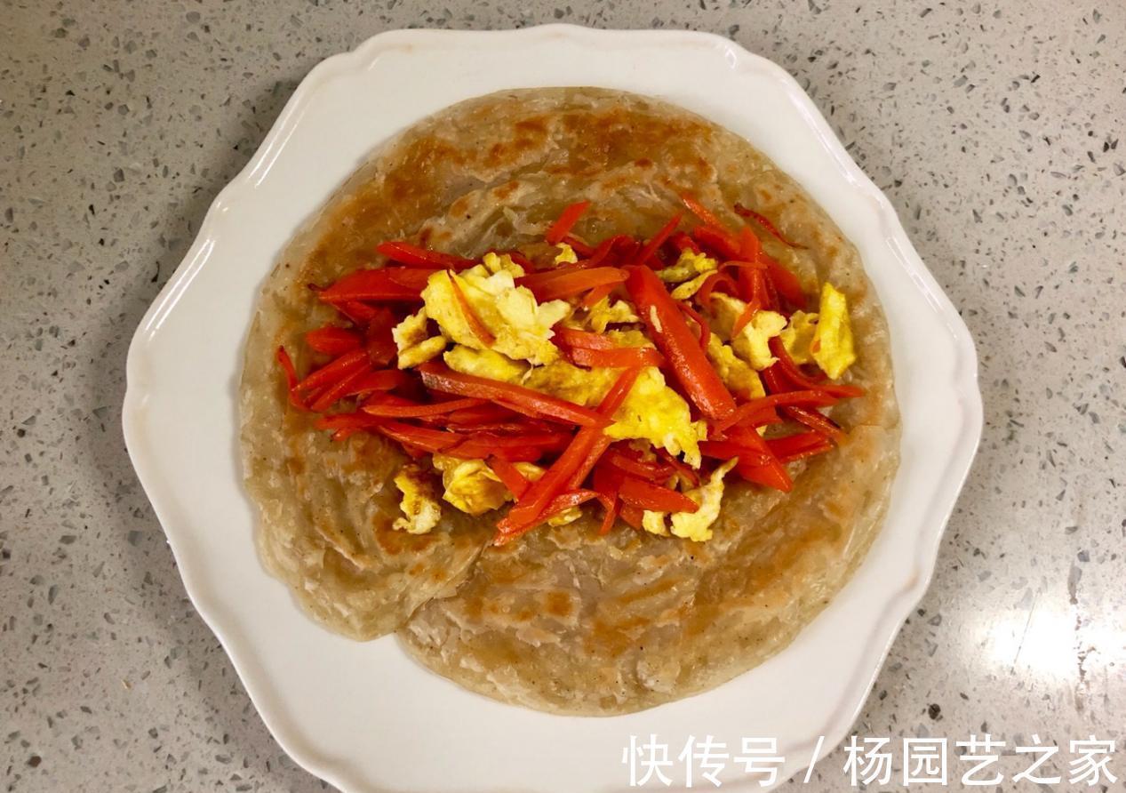 早餐|快手又好吃的胡萝卜卷饼,10分钟就做好,早餐的好选择
