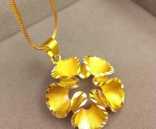 买金首饰应该怎么选店员内行人都买这3种,耐用还保值