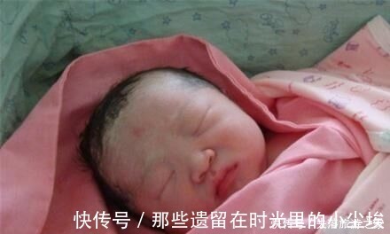 小宝宝|宝宝出生时,有的睁开眼,有的闭上眼,哪种比较好医生说都好