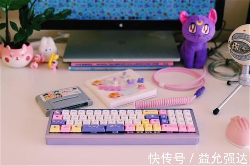 浴帘|她住在52㎡小房子里,装修色彩丰富又可爱,彩虹浴帘太少女心!