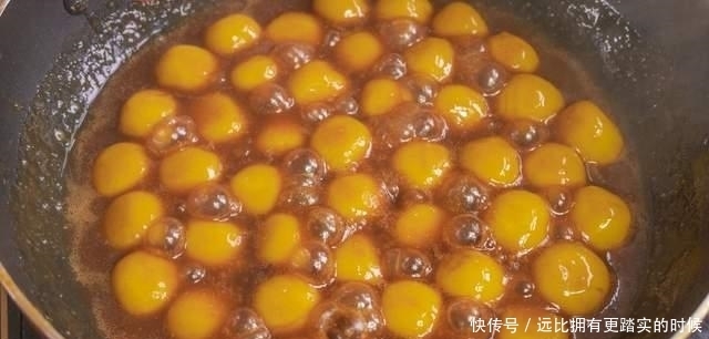 正月十五元宵节,家宴菜单已备好,5荤4素1汤上一桌,十全十美