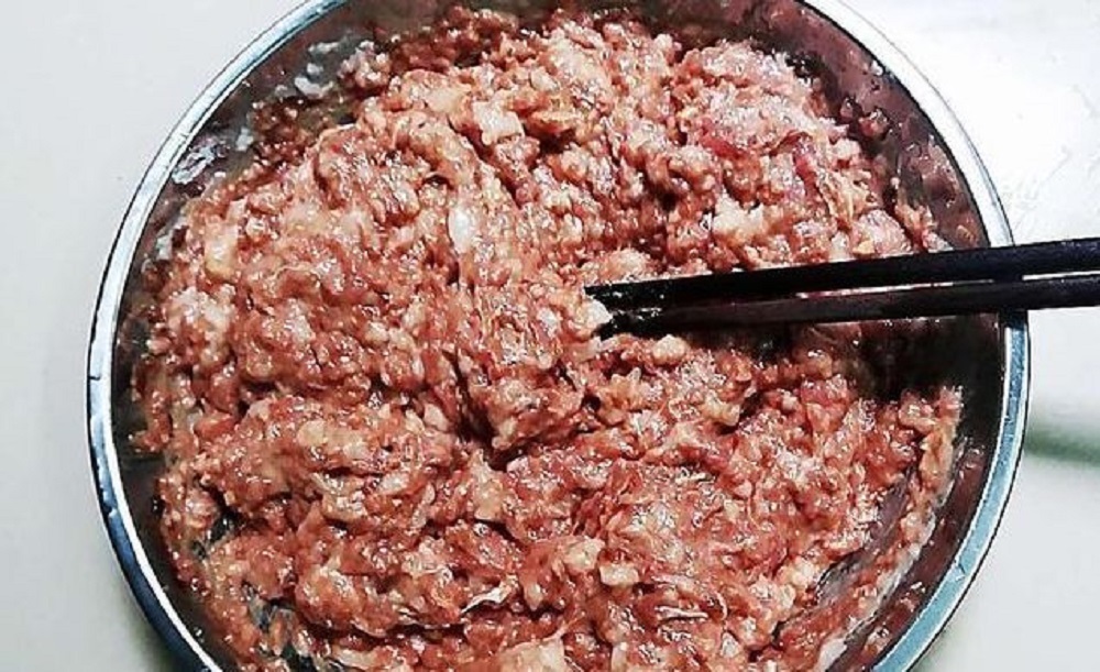 剁肉馅原来这么容易,简单2分钟全剁好,干净又快速,比机器更好