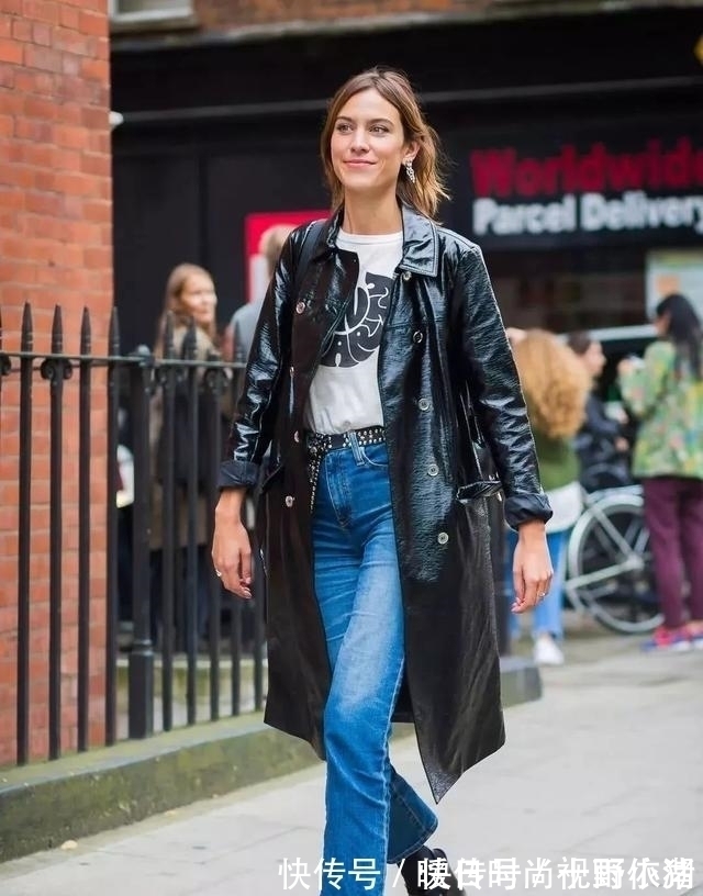 穿搭 “阔腿裤”大势已去,今年流行用这条裤子配风衣,时髦显瘦又洋气