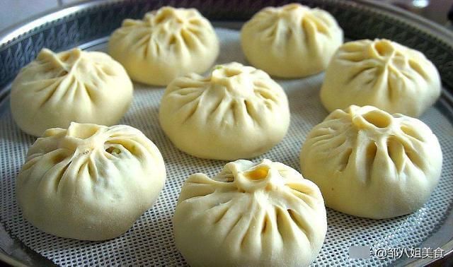 做包子时，面粉和酵母的比例是多少？牢记4个窍门，包子暄软不塌