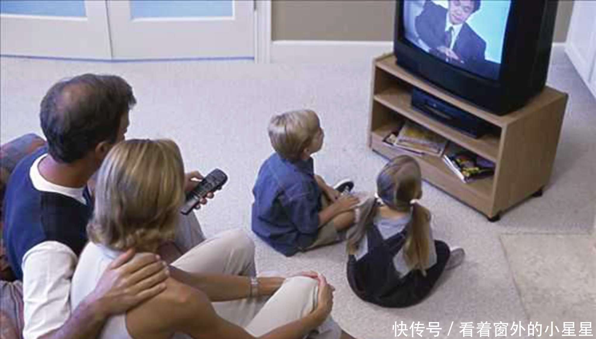 孩子|熊孩子非要看电视,家长却怕孩子被“伤害”,这难题该怎么“破”