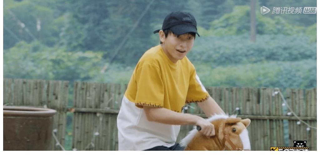 《哈哈哈哈哈》第二季,彭昱畅参加被吐槽,对他来说,是好是坏?