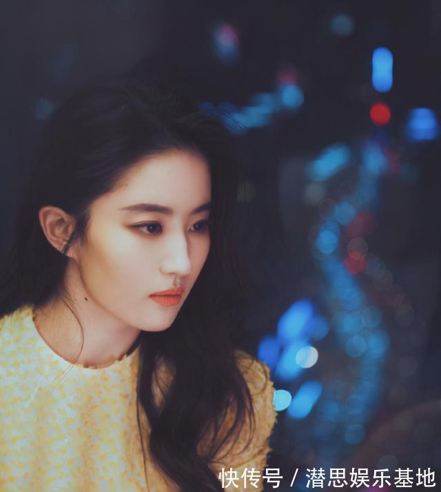 女人味|你是“直发”好看,还是“卷发”好看,主要从以下4个方面去判断